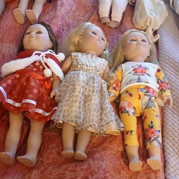 Stylish Doll Set with Red, Beige, and Yellow Outfits - Picture 1 of 7
